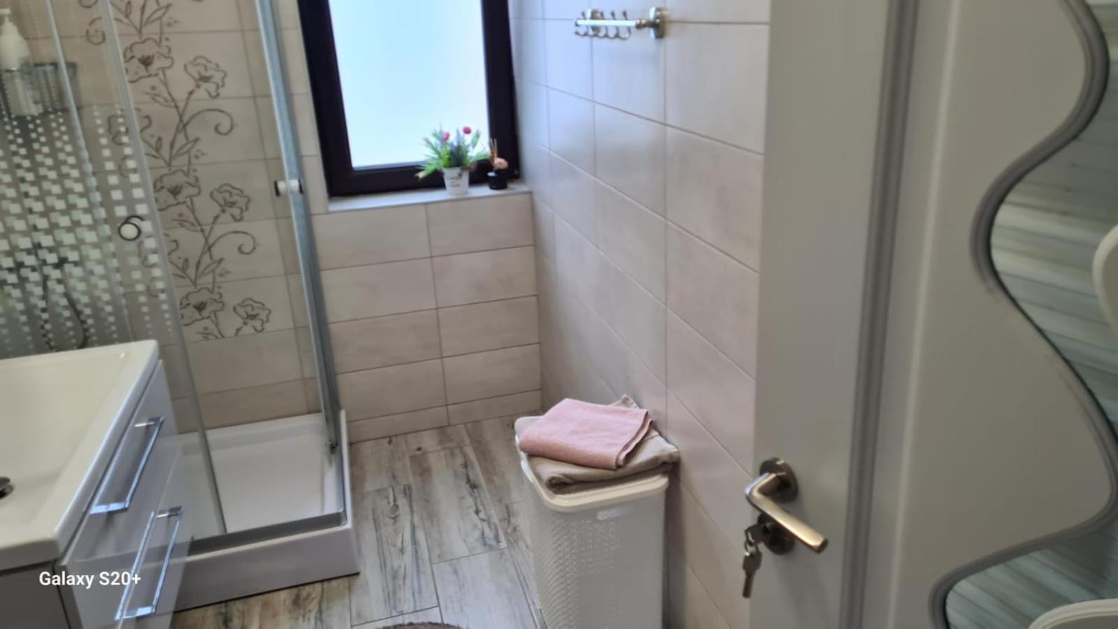 Apartament David Râmnicu Vâlcea Buitenkant foto